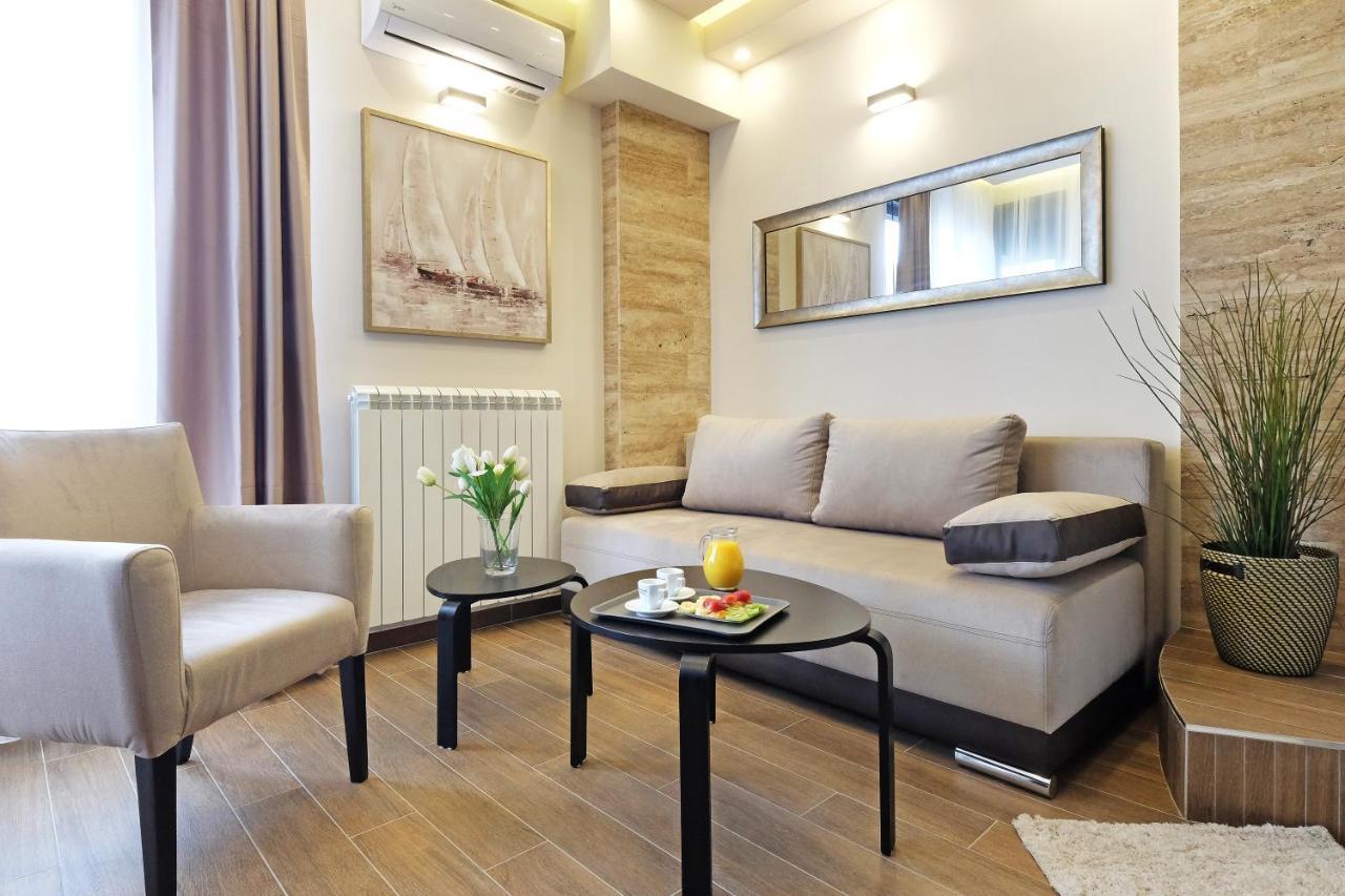 Central Spa Galaxy Apartment Belgrado Exterior foto